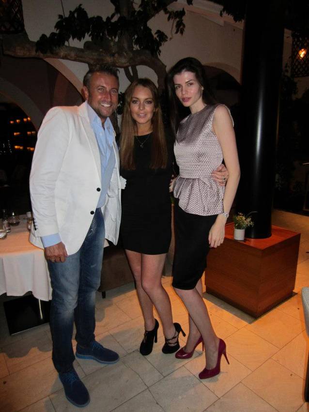 Monica Gabor, la braţ cu Lindsay Lohan! FOTO