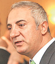 Moartea lui Șerban Ionescu le-a unit | Magda Catone, soţia actorului, şi soacra ei, Florica, au îngropat ieri securea războiului