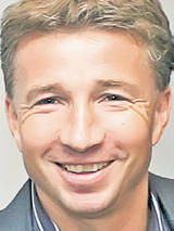 După umilinţa cu Stuttgart, liderul Ligii I a fost învins şi în ultimul meci al turului de campionat