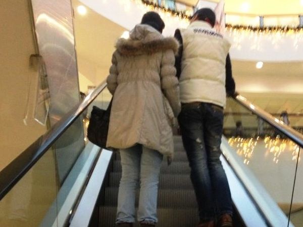 CE IUBIRE! DAN NEGRU şi SOŢIA, ca doi adolescenţi. Ce frumoasă e CODRUŢA! FOTO în articol