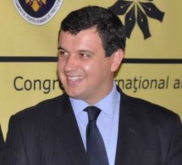 Un ”şpriţ” dat de Eugen Tomac în Republica Moldova, sub lupa Curţii de Conturi