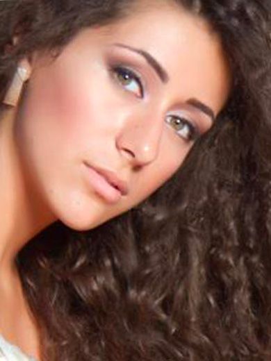 Iulia Dumitrescu Iulia Dumitrescu