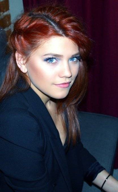 Și Smiley și-a găsit dragostea? Nu o să-ți vină să crezi ce frumusețe a fost surprinsă ieșind de la el din apartament!