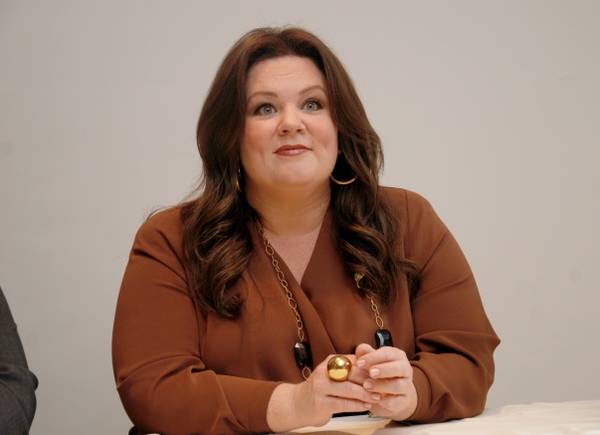 INCREDIBIL! Actriţa din Gilmore Girls care NU E LĂSATĂ SĂ SLĂBEASCĂ, deşi are probleme de sănătate din cauza grăsimii