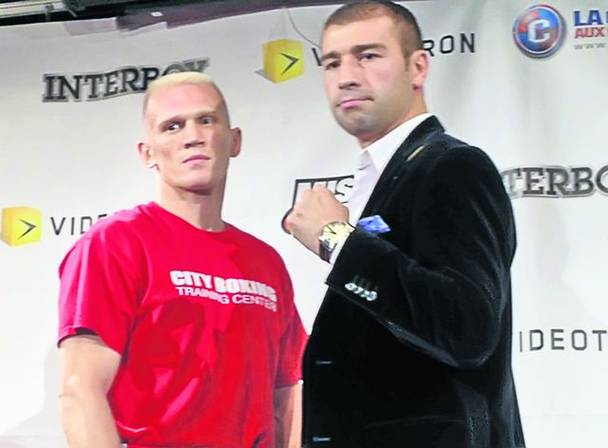 Bute (dreapta) și Gracev, adversarul său