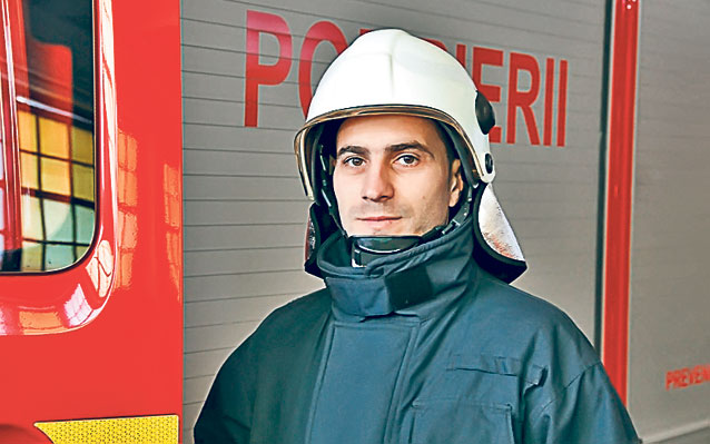 Ei au grijă de noi, de Sărbători! În timp ce majoritatea românilor petrece de Crăciun alături de cei dragi, câţiva oameni se sacrifică pentru a veghea la liniştea lor