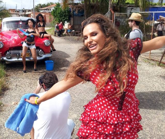 Anna Lesko MĂRTURISEŞTE: "OFFF, CE AM SPĂLAT ŞI LUSTRUIT..." | FOTO&VIDEO