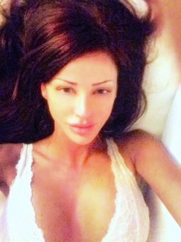 Aşa arată Bianca Drăguşanu ÎN REALITATE? "E UN ADEVĂRAT MONSTRU!", strigă fanii. Vezi fotografia în articol