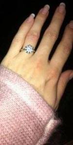 Celia a fost cerută în căsătorie. Uite cum arată inelul de logodnă!