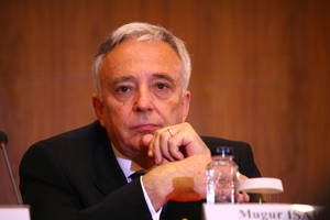 mugur isarescu