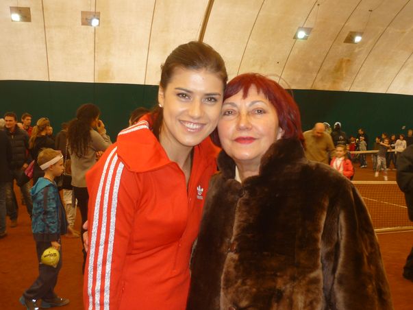 REÎNTÂLNIRE EMOŢIONANTĂ PENTRU SORANA CÎRSTEA! Cu cine s-a întâlnit frumoasa jucătoare de tenis după 4 ani!