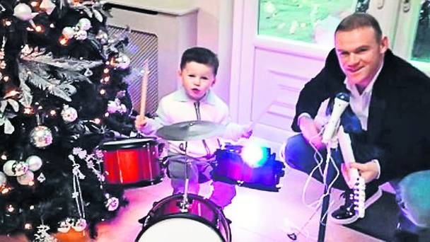 Rooney s-a distrat copios alături de fiul său Kai