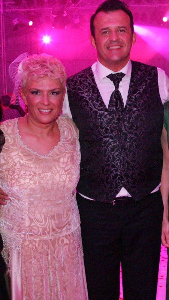 Carmen Harra A DAT-O în BARĂ din nou cu divorţul lui Teo Trandafir! "Mariajul lor va fi de lungă durată!", spunea în urmă cu câteva luni