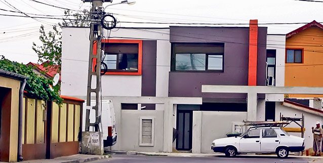 Maria, fetiţa lui Pepe, a făcut prima reclamă la doar două luni!