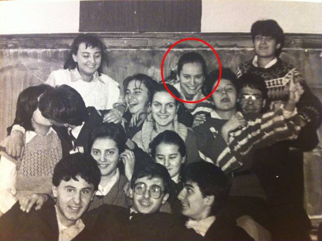Andreea Esca, nostalgică după ANII DE LICEU! Uite CUM ARĂTA VEDETA, ÎN ADOLESCENŢĂ | FOTO ÎN ARTICOL