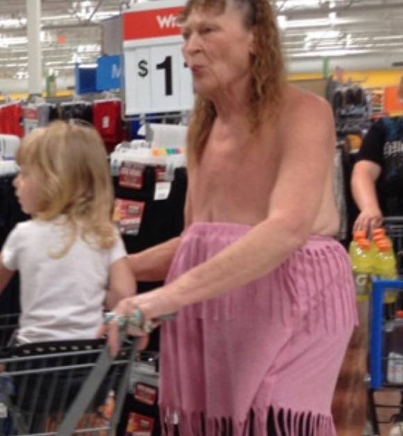 MACABRU! Imaginea care te va bântui! Una dintre cele mai HIDOASE femei din lume!