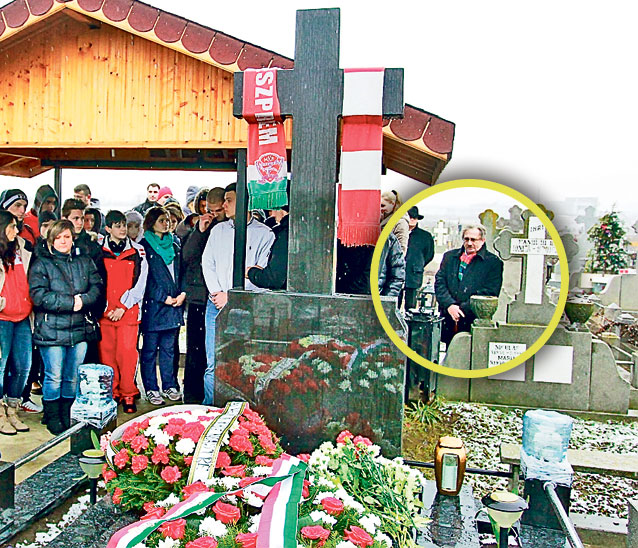 Maria, mama fostului handbalist asasinat acum 4 ani, a făcut o dezvăluire emoţionantă ieri, la mormântul fiului ei: "Marian mă întreabă în vis ce mai fac"