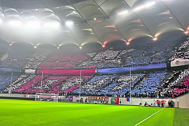 Fanii care nu au prins bilete la meciul cu Chelsea cred că o parte a tichetelor a ajuns la speculanţi