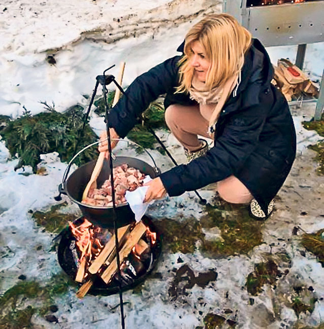 Aşa da femei în politică | Şi frumoase, şi gospodine!