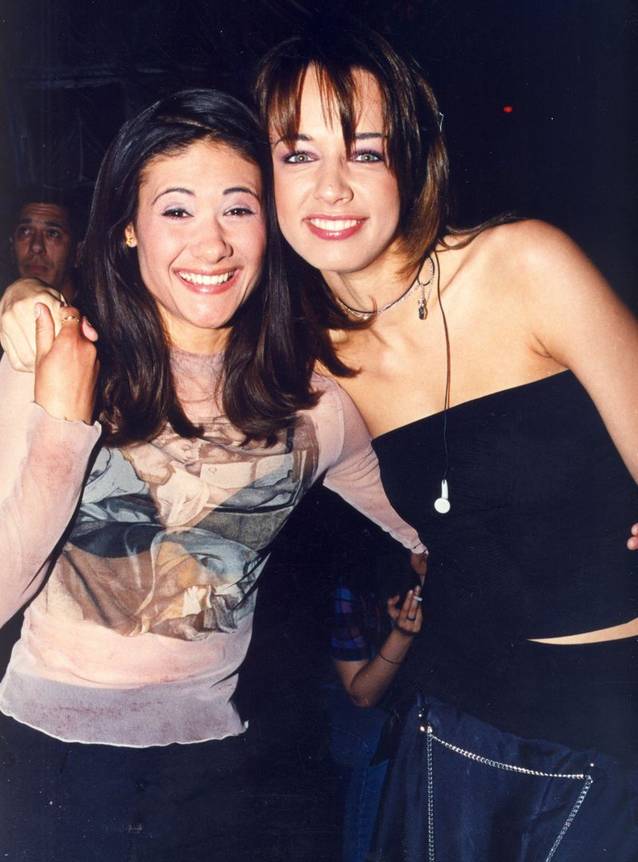 MACHIATĂ STRIDENT și cu BRETON! Îți mai amintești cum arăta Andreea Raicu în perioada în care prezenta "Big Brother"? | Fotografii de colecție