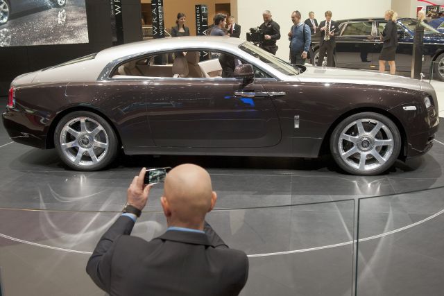 Cele mai luxoase automobilele lansate la SALONUL DE LA GENEVA - FOTO