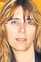 Moni vrea rezidenţă în America | EXCLUSIV