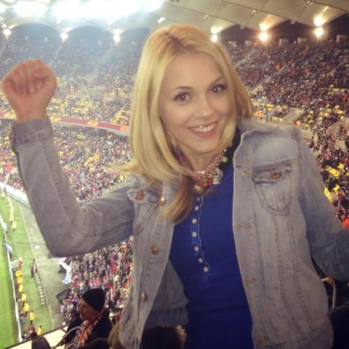 Vedetele microbiste care țin cu STEAUA în seara asta!