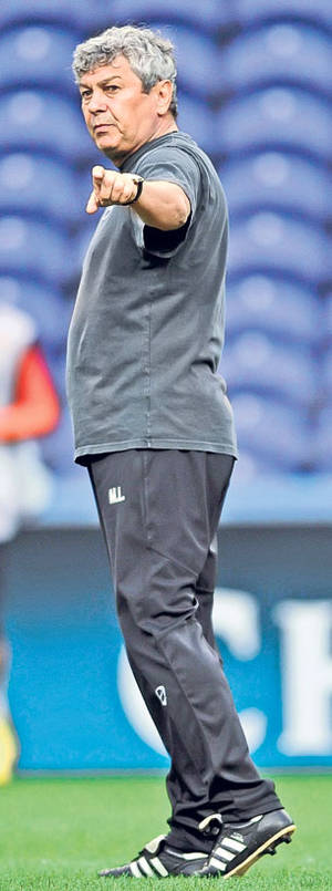 Şoferul lui Mircea Lucescu, pericol pe şosele: a trecut în viteză peste jaloanele de separare ale benzilor de circulaţie | «Il Luce» se grăbea să semneze cu Şahtior