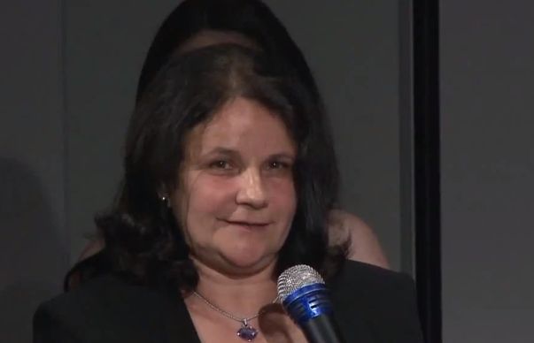 Ea e mama Mădălinei Ghenea! Seamănă cele două?  | VIDEO