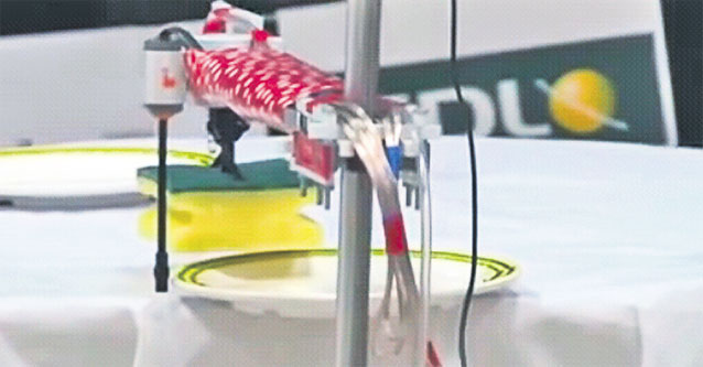 Lucrează la o maşină pentru orbi | Ionuţ Alexandru Budişteanu (18 ani), un puşti genial din Vâlcea, se pregăteşte intens pentru un concurs de invenţii din SUA