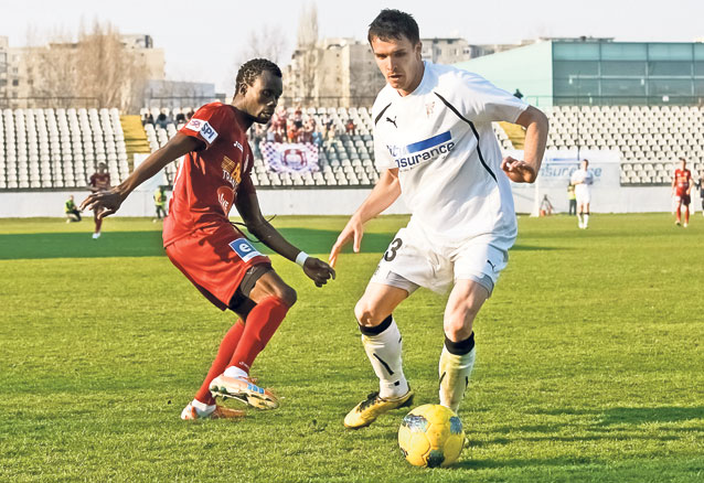 Criza din Regie | Marcel Coraş, fostă glorie a Sportului, susţine că patronul Vasile Şiman a ajuns la fundul sacului