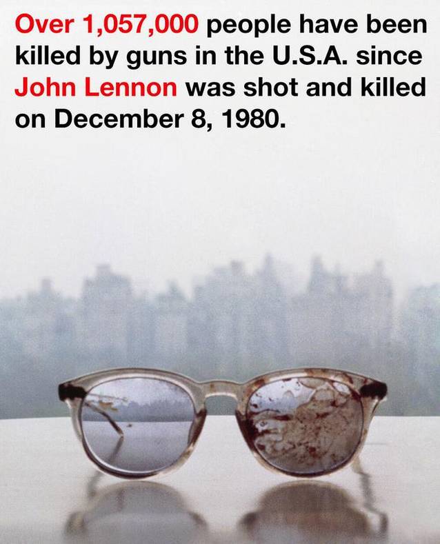 Ochelarii purtați de John Lennon în ziua asasinatului, PĂSTRAȚI PÂNĂ AZI, cu PETE DE SÂNGE ! Intră să vezi IMAGINEA! FOTO
