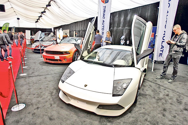 Maşina asta se deschide cu amprentă digitală!