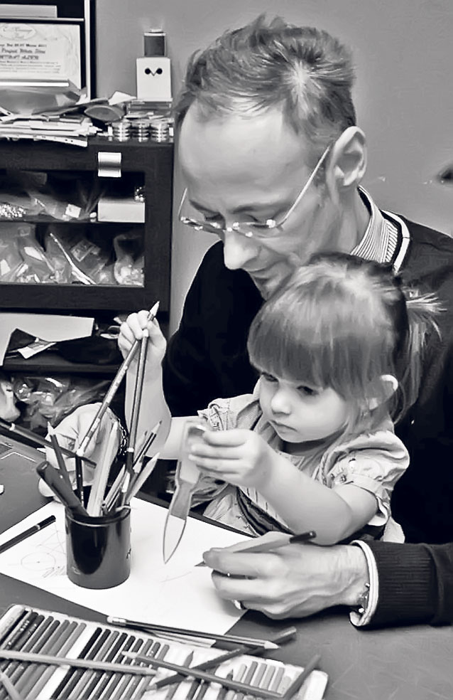 EXCLUSIV | Designerul Mihai Albu recunoaşte că e distrus după ce a pus capăt mariajului cu Iulia: «După divorţ am slăbit 8 kilograme!»