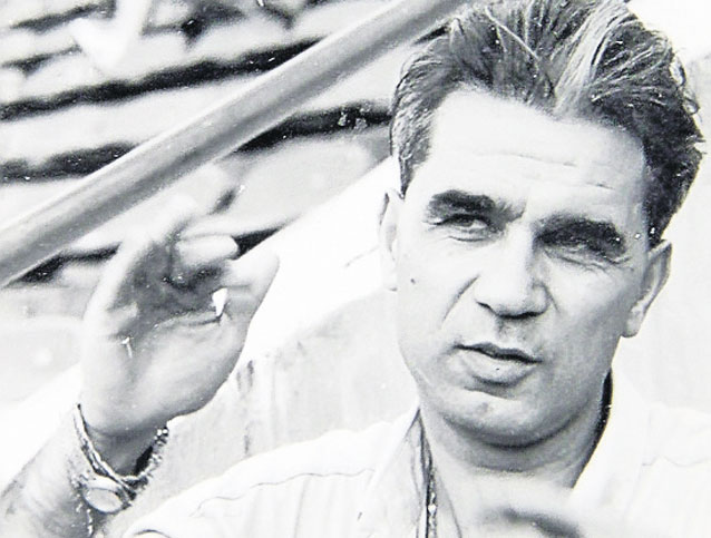 Florin Căprăruș continuă dezvăluirile! Sabău şi Lupescu nu mergeau niciodată la chefurile de după victoriile «Generaţiei de Aur»