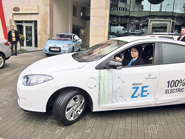 Uite cum s-au jucat cu Daciile!