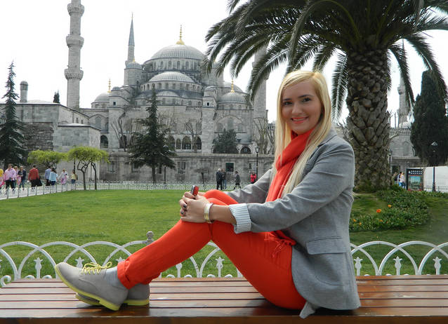 Vezi ce fac VEDETELE NOASTRE de PAȘTI! Cum petrec Andra, Nicoleta Luciu, Anda Adam și alte celebrități din showbiz, sărbătorile anul acesta?