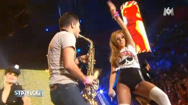 ALEXANDRA STAN, cu părțile intime la vedere, pe SCENĂ! Fanii au fost în DELIR! Intră să vezi imaginile! VIDEO