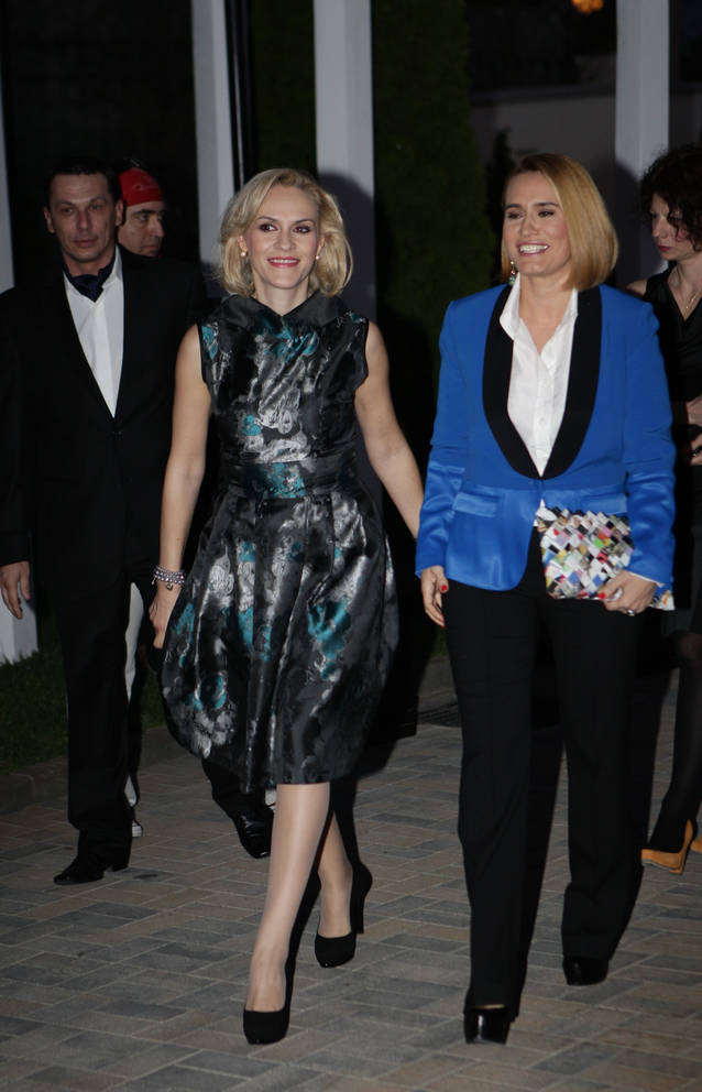 Au lăsat RIVALITĂȚILE deoparte! Uite ce prietene sunt ANDREEA ESCA și GABRIELA VRÂNCEANU FIREA! FOTO în articol!