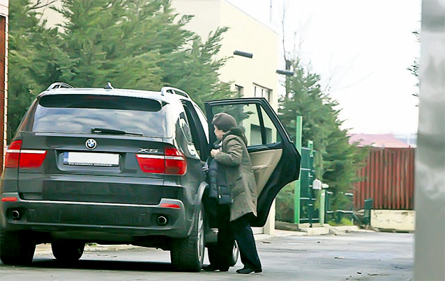 Ştefan Bănică jr e foarte darnic cu Andreea Marin, deşi nu mai sunt împreună | Se plimbă cu maşina fostului soț! FOTO