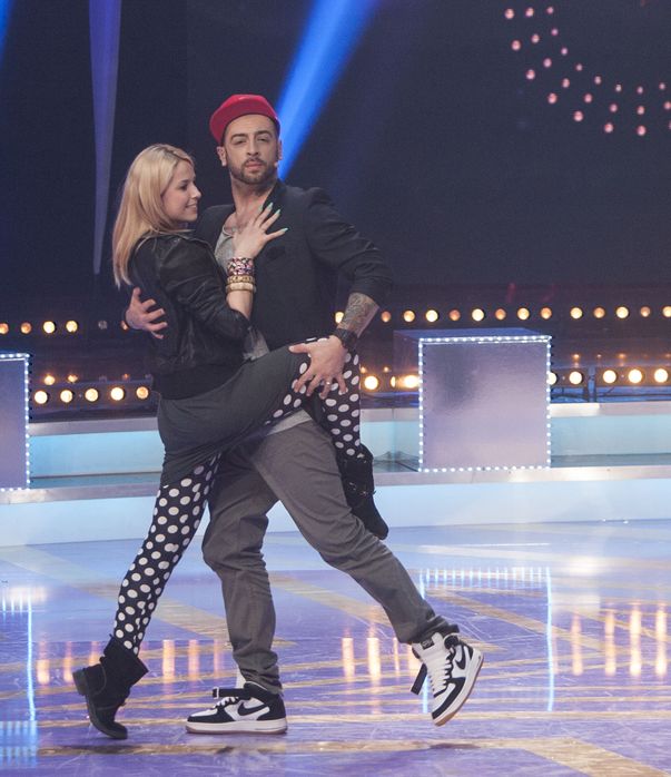 CRBL şi SOŢIA SA, spectacol SENZUAL la ROMÂNIA DANSEAZĂ! Vezi în ce ipostaze PROVOCATOARE au fost surprinşi