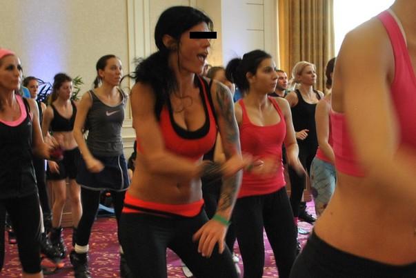 EA este presupusa AMANTĂ a lui MARCEL TOADER. Uite-o pe antrenoarea TATUATĂ de Kangoo-Jumps care i-ar fi luat mințile soțului Gabrielei Cristea! FOTO 