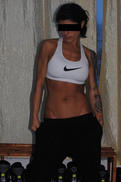 EA este presupusa AMANTĂ a lui MARCEL TOADER. Uite-o pe antrenoarea TATUATĂ de Kangoo-Jumps care i-ar fi luat mințile soțului Gabrielei Cristea! FOTO 