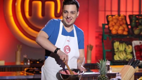 EL ESTE cel mai FRUMOS CONCURENT de la MASTERCHEF! Iată-i pe ceilalți ARĂTOȘI din CONCURS! FOTO