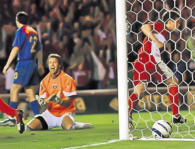 Fostul mare handbalist Robert Licu vorbeşte despre drama Oltchimului: «Plâng şi acum!»