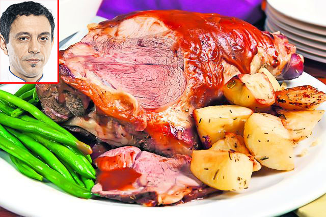 Juraţii «MasterChef» te învaţă să prepari cel mai bun miel de Paște