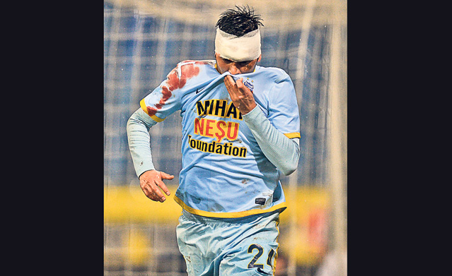 Situaţie dramatică în familia stelistului Pârvulescu, accidentat grav. Ana, soţia lui Paul, e încă şocată: «Nasc miercuri, n-am cum să merg la el la spital»