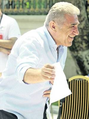 LOVITURĂ DE GRAŢIE pentru Gigi Becali! Finanţatorul Stelei nu-şi mai găseşte cuvintele