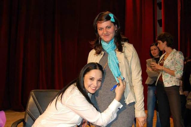 Gestul care i-a ÎNDUIOȘAT pe TOȚI! Uite ce face ANDREEA MARIN, LÂNGĂ O GRAVIDUȚĂ! FOTO ÎN ARTICOL