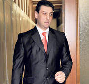 Romii vor să aibă deputat în Parlamentul European! Vezi aici cine vrea să fie coleg cu EBA